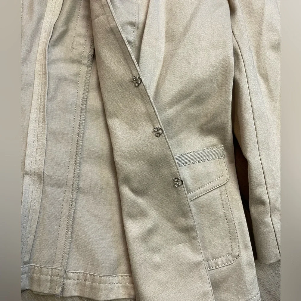 White House Black Market Utility Jacket - Picture 9 of 14